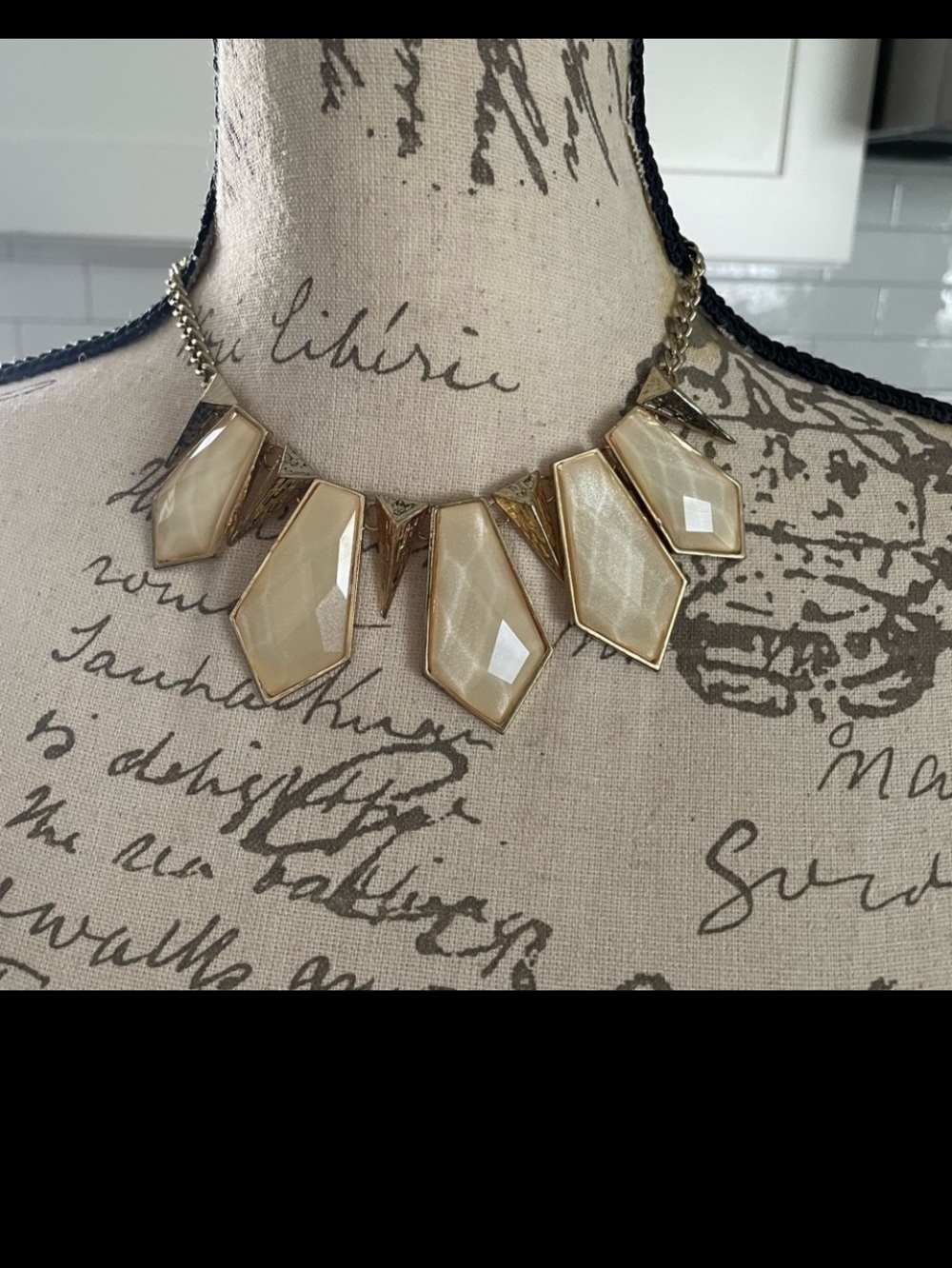 Statement Geometric Pendant Necklace - Cream and Gold